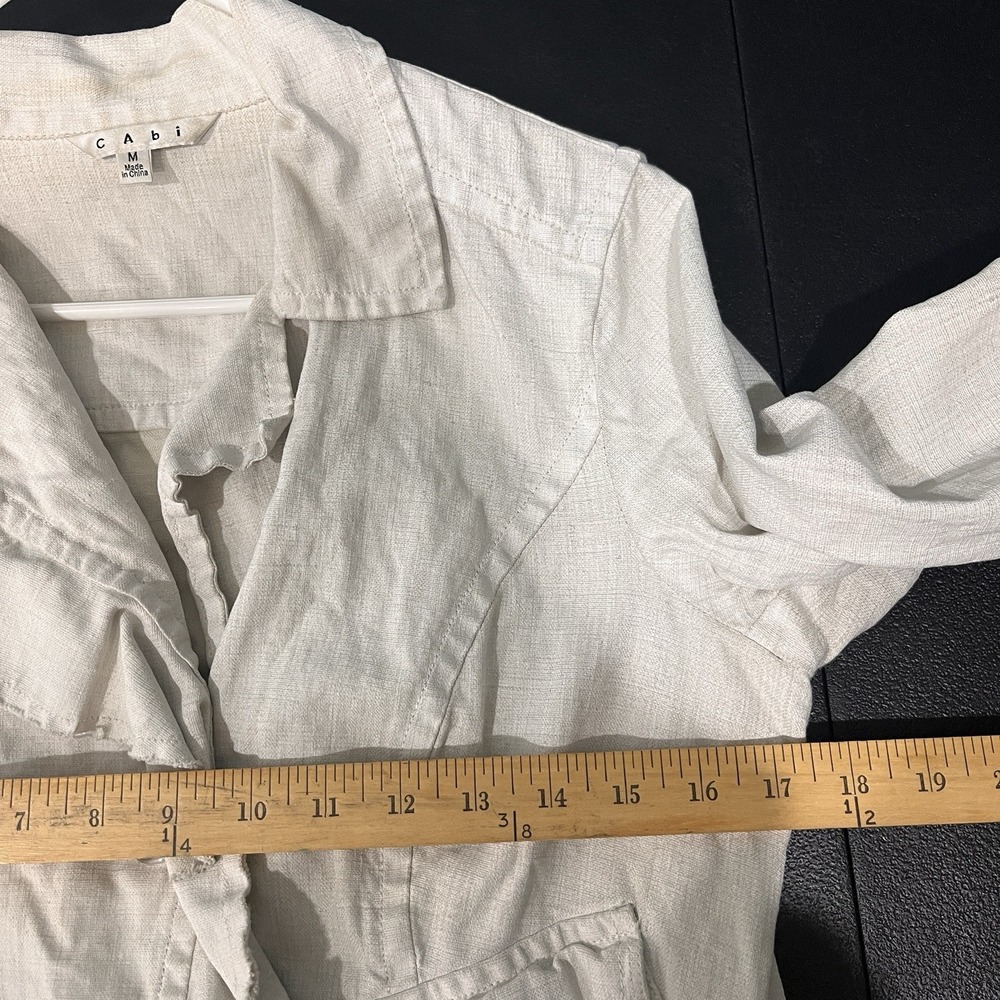 Cabi Ruffle Trim Cropped Jacket Women M Oatmeal Linen Blend Long Sleeve Beige - Picture 4 of 6
